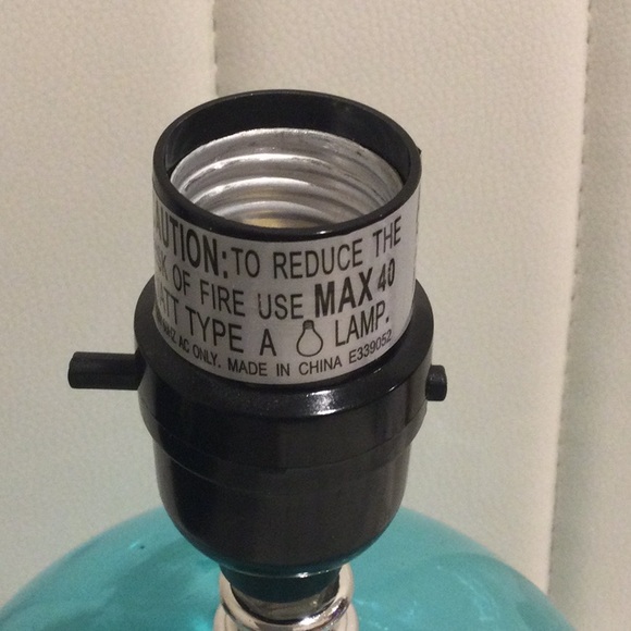 NWOT Blue Glass Table Lamp With Cream/White Shade - Picture 16 of 16